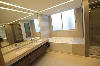 Saar Villa Bathroom