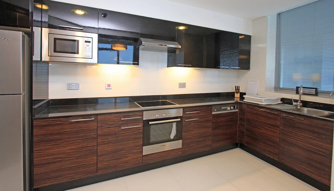 Fontana-Towers-Juffair-Kitchen-Royal-Ambassador copy