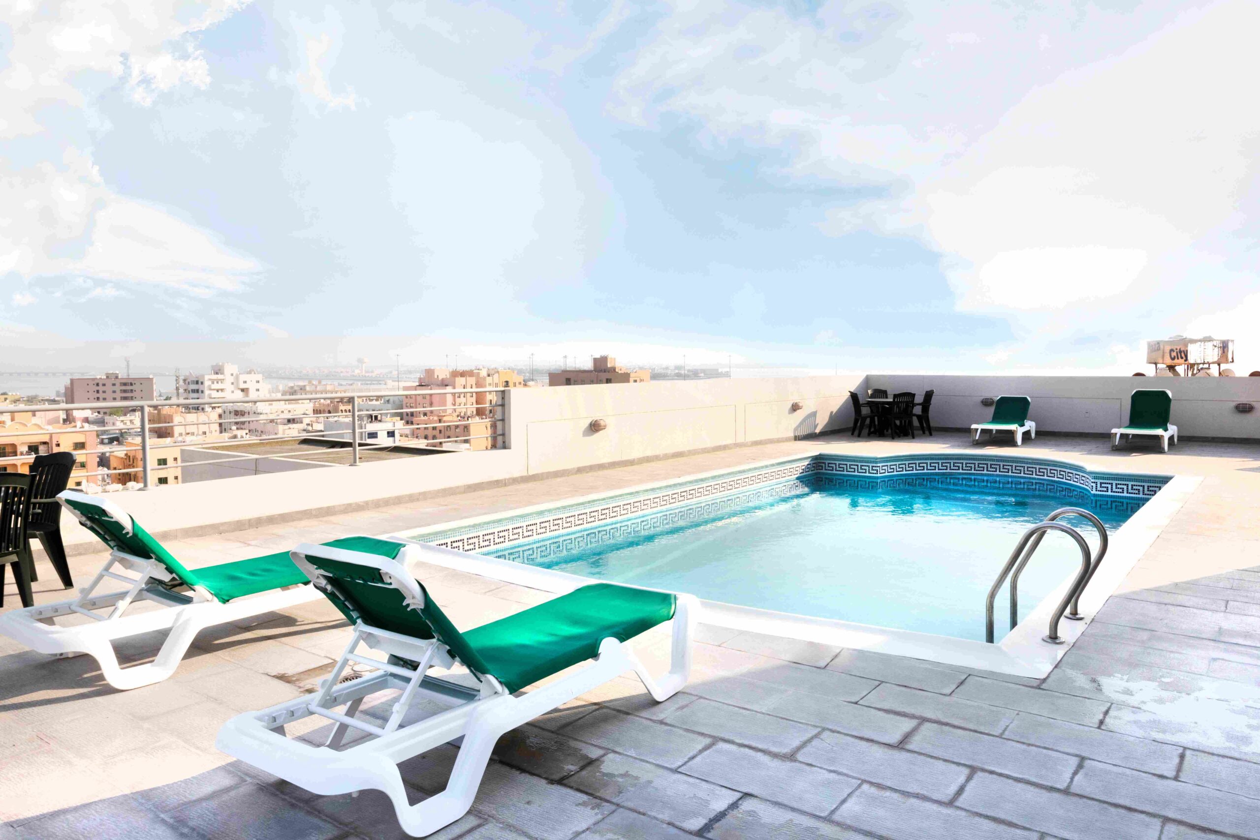 pool lounger nardin